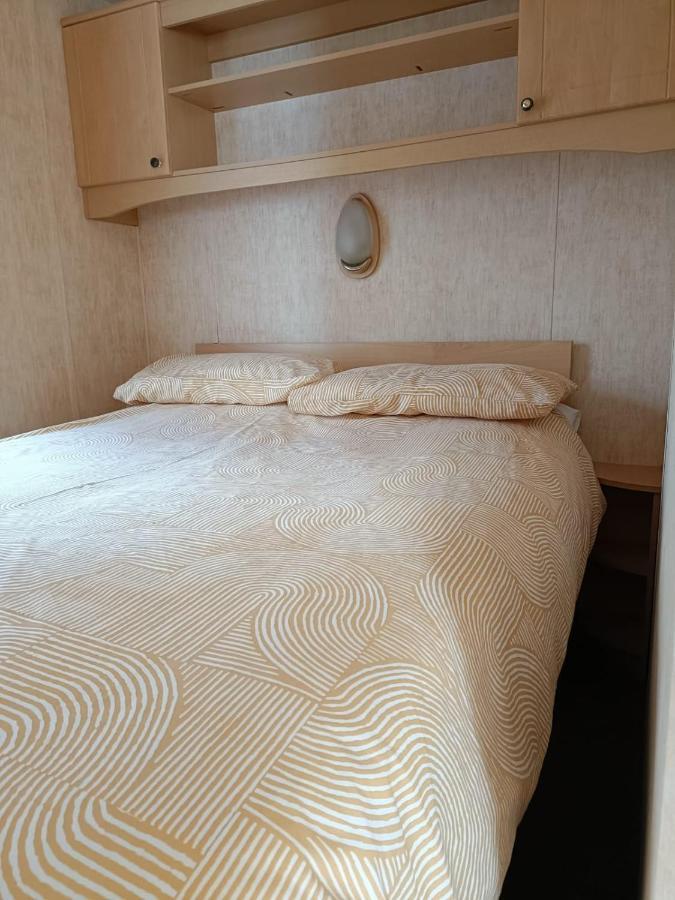 Rhosfeillion Static Caravan Lägenhet Llangefni Exteriör bild